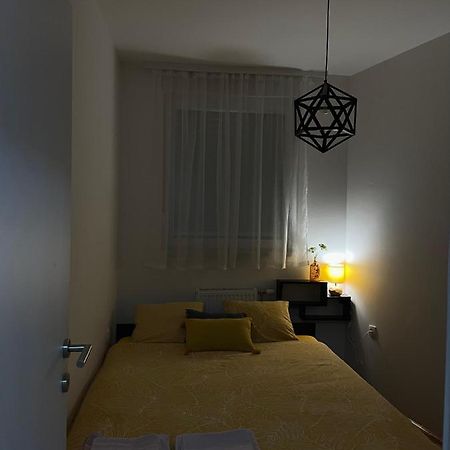 Yellow Ns Lägenhet Novi Sad Exteriör bild